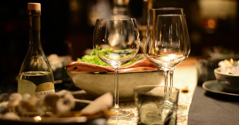 Repas rituels et fêtes gastronomiques : un voyage sensoriel au cœur des traditions