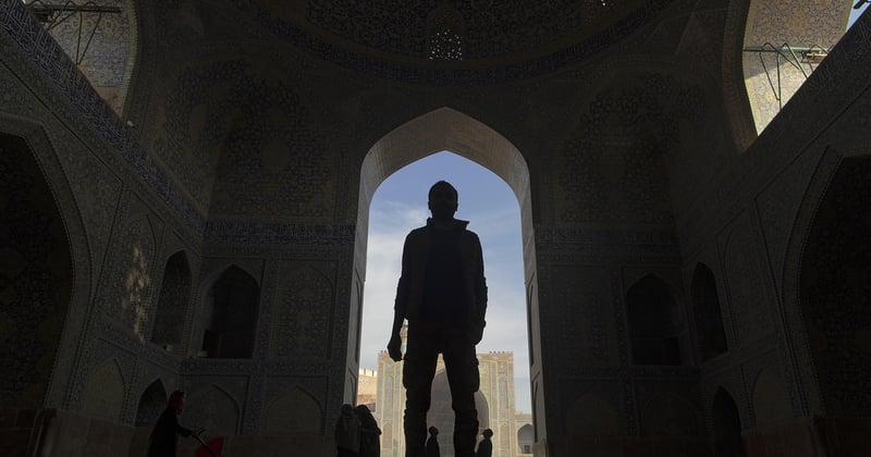 Stylisme photo de voyage : capturer l’authenticité sans mise en scène